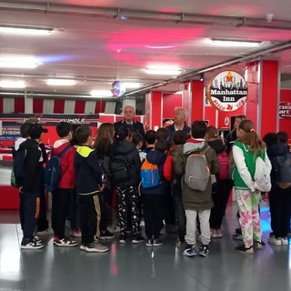 Sui go-kart per imparare i segnali stradali: lezione dinamica per gli studenti delle "Paccini" di Albenga