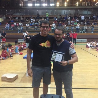 Loano, l'amministrazione premia l'ex presidente del Basket Loano Garassini Marco Vignola