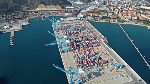 Guerra in Medio Oriente, al momento nessuna significativa conseguenza per i traffici marittimi Guerra in Medio Oriente, al momento nessuna significativa conseguenza per i traffici marittimi