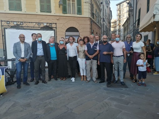 Comunali 2021, "Savona Popolare" scende ufficialmente in campo: presentati i 32 della lista per Versace sindaco Comunali 2021, "Savona Popolare" scende ufficialmente in campo: presentati i 32 della lista per Versace sindaco