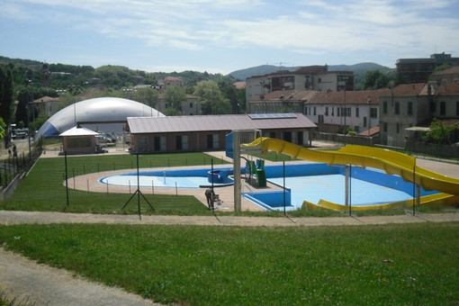 Carcare: la piscina, non ancora inaugurata, fa già discutere