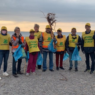 “Puliamo il mondo” a Pietra Ligure: "Insieme a Legambiente per raccogliere la plastica sulle nostre spiagge e salvaguardare l’ambiente e il mare" (FOTO)