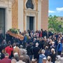 Albisola, chiesa di San Nicolò gremita per l'ultimo saluto a Pino Zaccariello