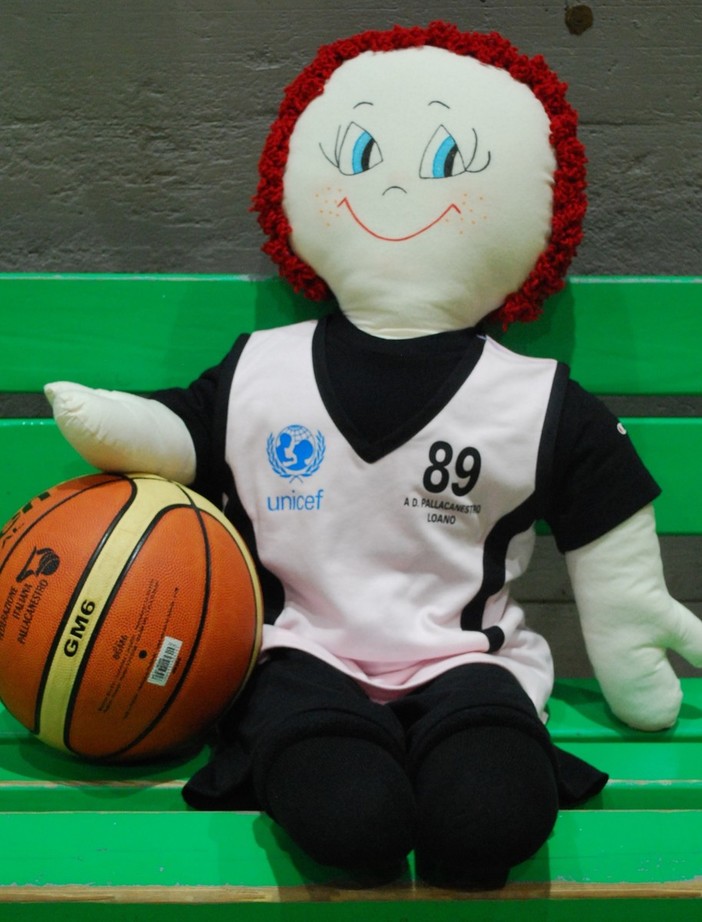 Al PalaGarassini la "Giornata in Rosa - 11^ Compleanno della Pigotta Unicef" dell'Ad Pallacanestro Loano