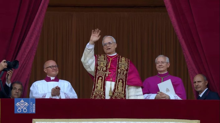 Arriva l'"Habemus papam". Il nuovo Papa è lo statunitense Prevost con il nome di Leone XIV Arriva l'"Habemus papam". Il nuovo Papa è lo statunitense Prevost con il nome di Leone XIV