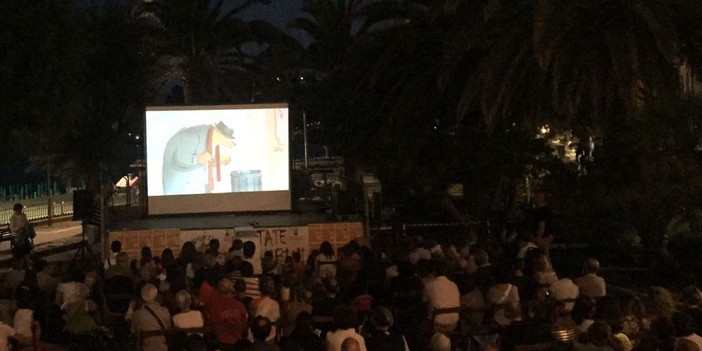Celle Ligure: grande successo per la prima serata della rassegna cinematografica “Pellicole” Celle Ligure: grande successo per la prima serata della rassegna cinematografica “Pellicole”