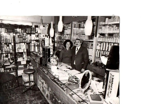 70 anni e non sentirli, la dinastia familiare della "Profumeria Cesarin" di Cairo Montenotte