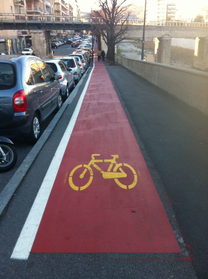 La pista ciclabile di Savona... La pista ciclabile di Savona...