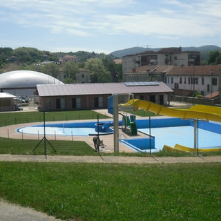 Carcare: la piscina, non ancora inaugurata, fa già discutere