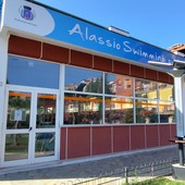 Un tuffo nella solidarietà, ad Alassio 24 ore di nuoto no-stop per l'Avis Un tuffo nella solidarietà, ad Alassio 24 ore di nuoto no-stop per l'Avis