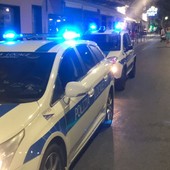 Uno cedeva la droga, l'altro custodiva il denaro e faceva da palo, due pusher arrestati a Loano: lo spaccio nel parco pubblico Uno cedeva la droga, l'altro custodiva il denaro e faceva da palo, due pusher arrestati a Loano: lo spaccio nel parco pubblico
