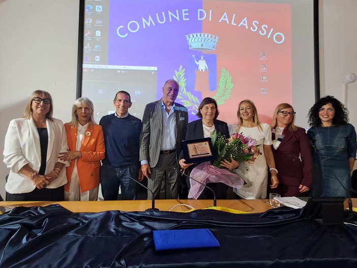 Alassio, conferito a Silvia Arnaud Ricci il Premio “Eccellenza Donna” 2025 Alassio, conferito a Silvia Arnaud Ricci il Premio “Eccellenza Donna” 2025