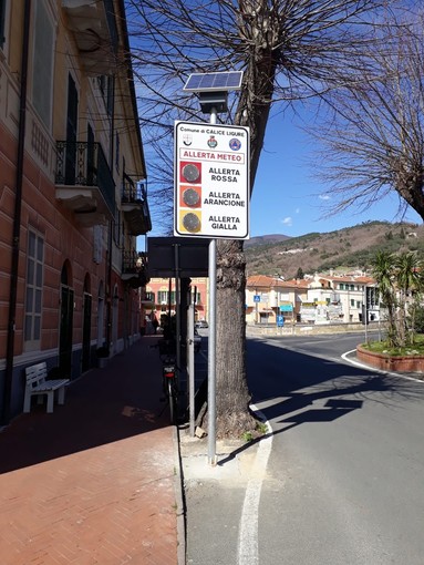 Calice: installati tre nuovi pannelli per segnalare gli stati di Allerta Meteo Calice: installati tre nuovi pannelli per segnalare gli stati di Allerta Meteo