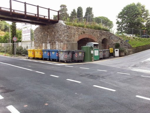 Albissola Marina, ingresso pericoloso del parcheggio di via Ceramisti: la minoranza scrive al sindaco Albissola Marina, ingresso pericoloso del parcheggio di via Ceramisti: la minoranza scrive al sindaco
