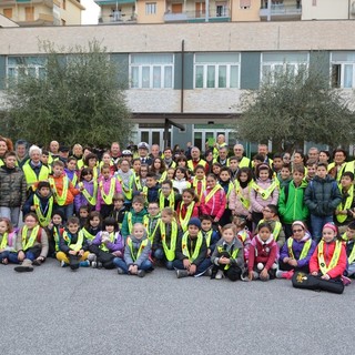 A Loano riparte il Pedibus: aperte le iscrizioni per alunni e volontari accompagnatori