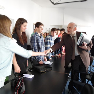 Classi pollaio a Savona, studenti del liceo Classico in protesta incontrano il Provveditorato: "Vogliamo garanzie per la nostra formazione"