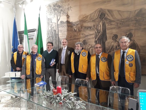 Cairo, presentato il libro "Pippo vagabondo: una favola ad Hockey" Cairo, presentato il libro "Pippo vagabondo: una favola ad Hockey"