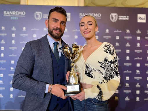 No alla violenza sulle donne, a Sanremo il premio CoReCom “Giovani, Web e Musica” alla cantante Mara Sattei per "Duemilaminuti"