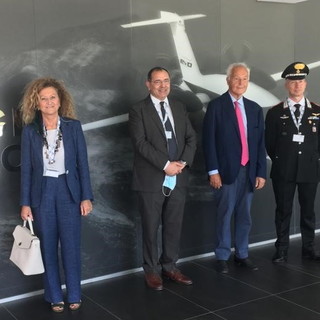 Piaggio Aerospace: allo stabilimento di Villanova d’Albenga la visita del Prefetto Antonio Cananà