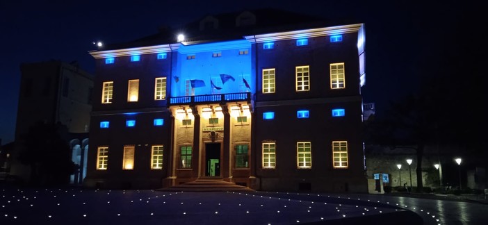 Loano spegne la pavimentazione di piazza Italia per "M'illumino di Meno"