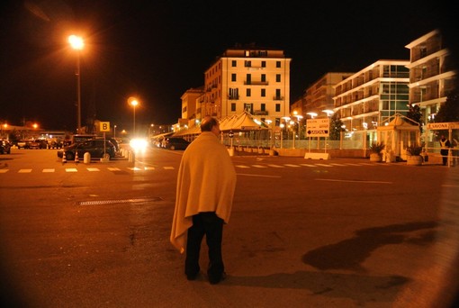 Savona: rientra l'emergenza naufraghi (le foto)