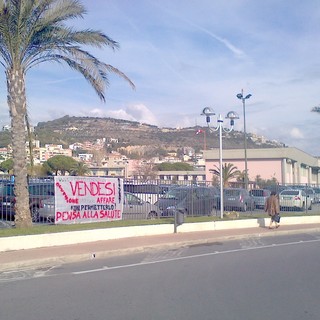 Rifondazione: presidio al Santa Corona contro il piano sanitario regionale