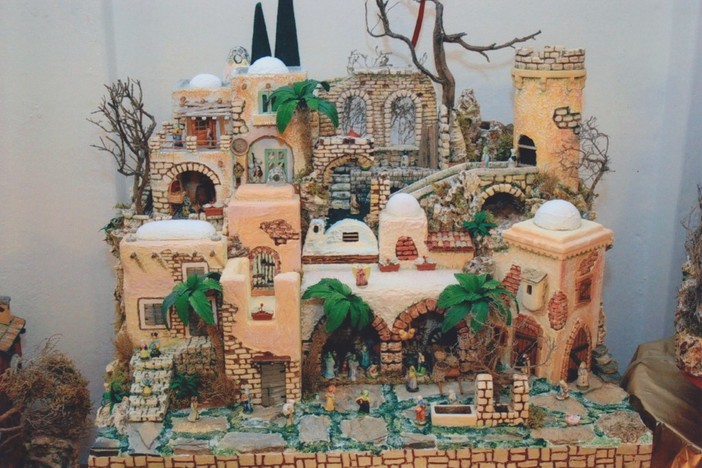 Ad Alassio la mostra presepiale dell'artista Paolo Zampiga