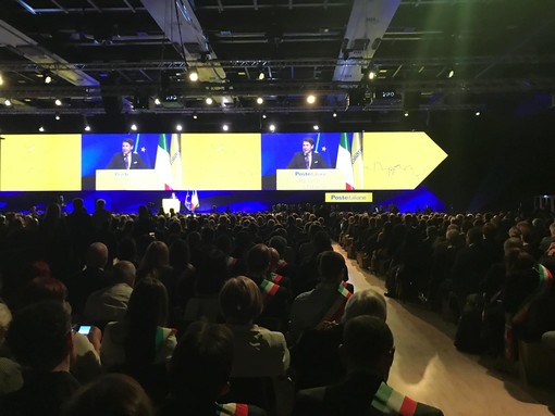 Il presidente Conte incontra i sindaci dei piccoli comuni: "Al via un tavolo per raccogliere le vostre istanze" (FOTO e VIDEO)