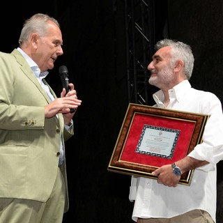 Giancarlo Fares ha ricevuto il Premio Camera di commercio delle Riviere di Liguria