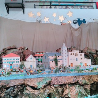 Una fiabesca Finalpia “in miniatura” sorge nell’Oratorio (FOTO e VIDEO)