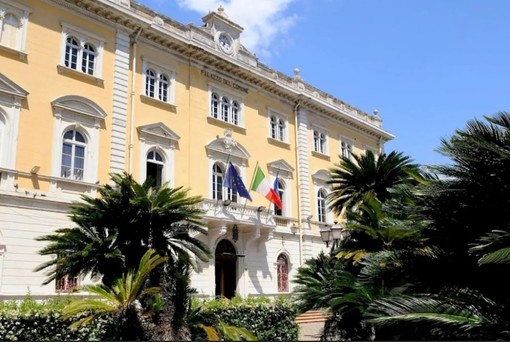 Alassio, il Comune acquisisce gli impianti di illuminazione pubblica da Enel Sole Alassio, il Comune acquisisce gli impianti di illuminazione pubblica da Enel Sole