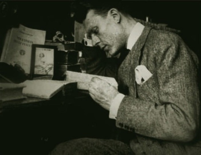 Un giovane Sandro Pertini: oggi a Stella la commemorazione a 28 anni dalla sua morte