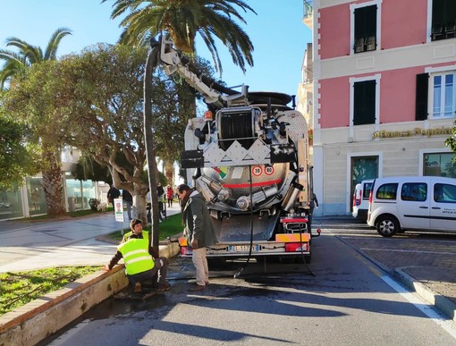 Ceriale: partito il piano comunale per la pulizia di torrenti, rii e canali cittadini Ceriale: partito il piano comunale per la pulizia di torrenti, rii e canali cittadini