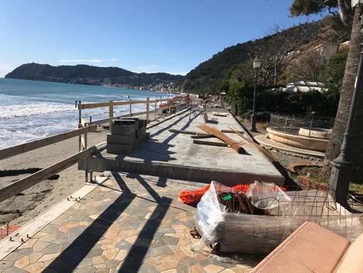 Lavori in corso ad Alassio: prosegue il rifacimento della passeggiata Ciccione (FOTO)