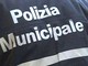 Con un coltello in tasca in sella ad uno scooter rubato: denunciato dalla municipale di Loano