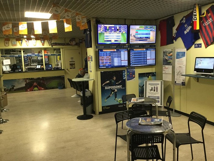 Savona, operaio savonese vince 3.200 € puntando per errore su due partite del campionato Primavera di calcio Savona, operaio savonese vince 3.200 € puntando per errore su due partite del campionato Primavera di calcio