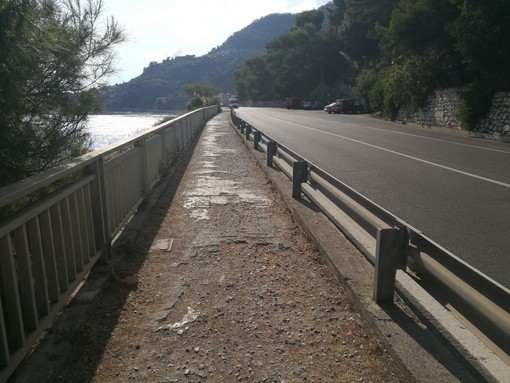 Ritardi alla nuova passeggiata di Varigotti. L’assessore Guzzi: “Non dipende da noi” (FOTOgallery)