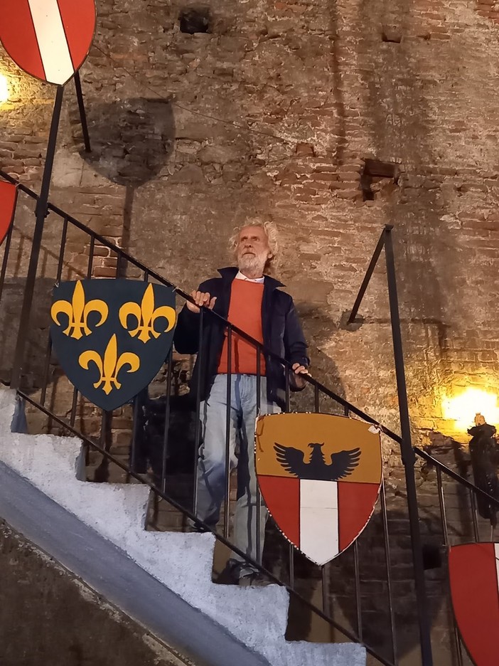 Da Mazzini a Sbarbaro e Barile, da Berruti a Manzino: Pino Petruzzelli e la sua squadra a Savona per scoprire la Torre del Brandale Da Mazzini a Sbarbaro e Barile, da Berruti a Manzino: Pino Petruzzelli e la sua squadra a Savona per scoprire la Torre del Brandale