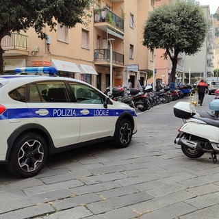 Finale Ligure, controlli sui rifiuti: già undici sanzioni e quattro denunce