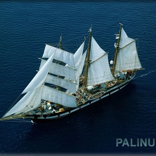 La nave scuola "Palinuro" appproda a Finale Ligure