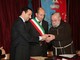 Padre Tommaso premiato con l'Alassino d'Oro nel 2009 (Foto di Silvio Fasano)
