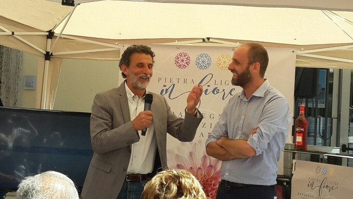 Il centro di Pietra Ligure si trasforma in un giardino: dal 10 al 12 giugno torna "Pietra Ligure in fiore" Il centro di Pietra Ligure si trasforma in un giardino: dal 10 al 12 giugno torna "Pietra Ligure in fiore"