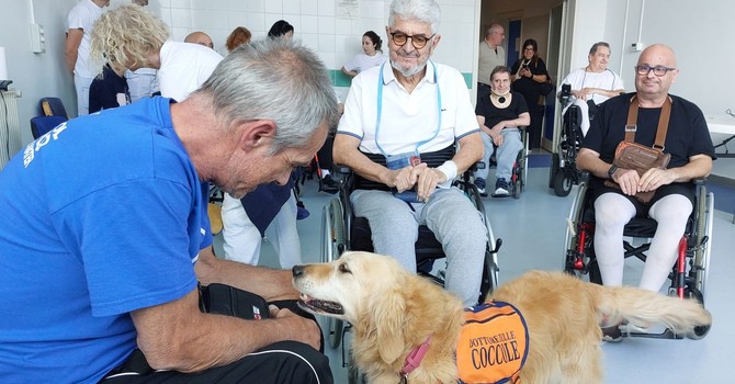 Pet Therapy all’Unità Spinale del Santa Corona: al via il progetto “Fidati della mia Zampa” (FOTO) Pet Therapy all’Unità Spinale del Santa Corona: al via il progetto “Fidati della mia Zampa” (FOTO)