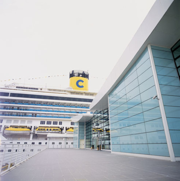 Savona: turista derubato prima dell'imbarco in Darsena