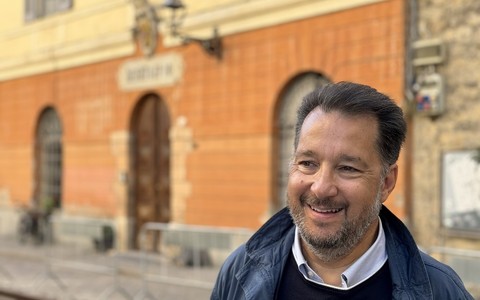 Albenga, Podio sulle concessioni spiagge: "Chi fa le regole non può partecipare alle gare. Fatto gravissimo"