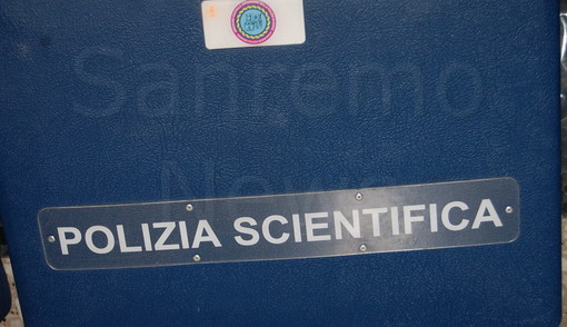Alassio: tutto pronto per accogliere il "Moving Lab" della Polizia Scientifica Alassio: tutto pronto per accogliere il "Moving Lab" della Polizia Scientifica