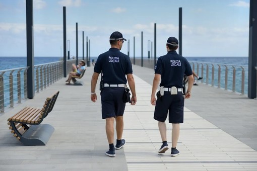Estate sicura ad Alassio: presidio sul Molo, vigilanza privata in centro e stretta sulla vendita di alcolici