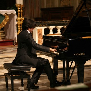 Finale Ligure: concerto del pianista Luca Trabucco a Santa Caterina