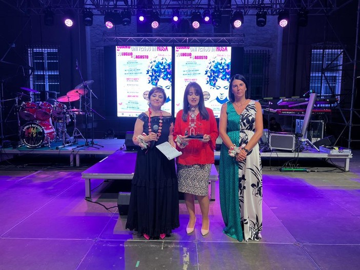 “Universo in Rosa” a Loano, il Premio Ambasciatrice della Cultura a Claudia Ghiraldello (FOTO)