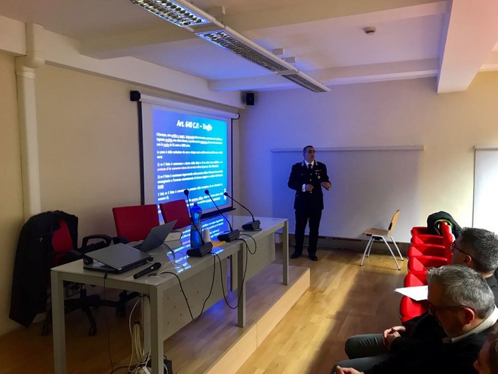 Cairo, "Reati predatori": il maggiore dei carabinieri Daniele Quattrocchi incontra la cittadinanza